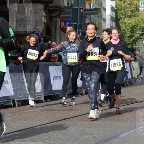05.10.2025 - 20. swb-Marathon Bremen Strokosch-Dieckow http://msf.ph/oto/9250143 05.10.2025 11:00:29 Ziel 7178, 7215, 9173, 9177, 9271, 9531, 10063, 10067, 10071, 10079, 10217, 10504, 10794, 10930, 11003, 11071, 11255, 11511, 11534, 11595, 11610, 11619 meine-sportfotos.de
