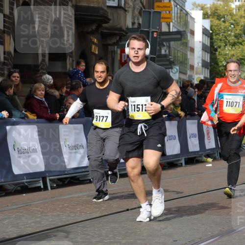 05.10.2025 - 20. swb-Marathon Bremen Strokosch-Dieckow http://msf.ph/oto/9250194 05.10.2025 11:00:34 Ziel 7178, 9177, 9271, 9272, 9531, 10063, 10079, 10518, 11003, 11034, 11071, 11162, 11255, 11511, 11534, 11595, 11610 meine-sportfotos.de