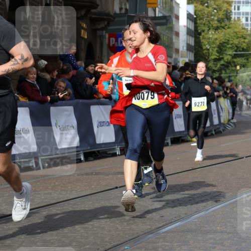 05.10.2025 - 20. swb-Marathon Bremen Strokosch-Dieckow http://msf.ph/oto/9250350 05.10.2025 11:00:35 Ziel 7178, 9177, 9271, 9272, 9531, 9858, 10063, 10079, 10518, 11003, 11034, 11071, 11162, 11255, 11511, 11534, 11610 meine-sportfotos.de