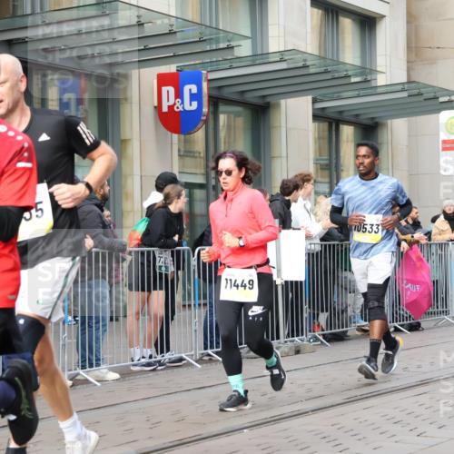 05.10.2025 - 20. swb-Marathon Bremen Strokosch-Dieckow http://msf.ph/oto/9250421 05.10.2025 10:53:54 Ziel 9402, 9407, 9520, 9574, 9807, 9835, 9900, 9935, 10019, 10075, 10097, 10234, 10402, 10533, 10631, 10662, 10915, 11040, 11151, 11203, 11271, 11303, 11339, 11347, 11432, 11449, 11593, 9402, 9407, 9520, 9574, 9807, 9835, 9900, 9935, 10019, 10075, 10097, 10234, 10402, 10533, 10631, 10662, 10915, 11040, 11151, 11203, 11271, 11303, 11339, 11347, 11432, 11449, 11593 meine-sportfotos.de