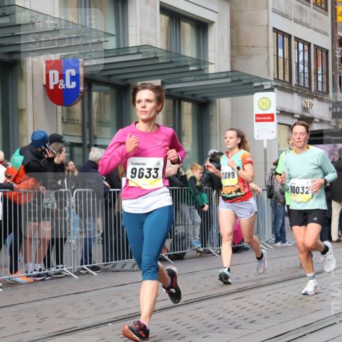 05.10.2025 - 20. swb-Marathon Bremen Strokosch-Dieckow http://msf.ph/oto/9250899 05.10.2025 10:54:11 Ziel 9367, 9392, 9407, 9633, 10007, 10032, 10097, 10174, 10178, 10296, 10768, 10810, 10915, 11040, 11045, 11089, 11271, 11321, 11694, 9367, 9392, 9407, 9633, 10007, 10032, 10097, 10174, 10178, 10296, 10768, 10810, 10915, 11040, 11045, 11089, 11271, 11321, 11694 meine-sportfotos.de