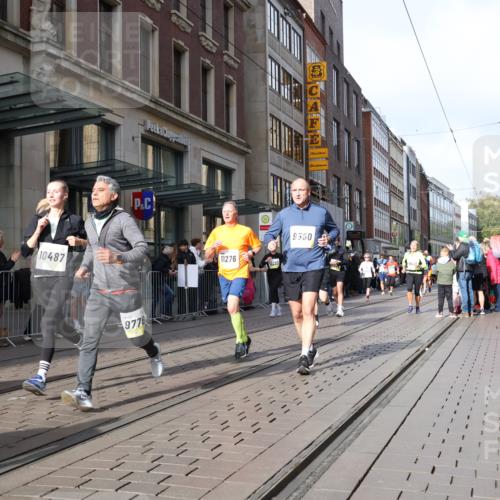 05.10.2025 - 20. swb-Marathon Bremen Strokosch-Dieckow http://msf.ph/oto/9251532 05.10.2025 10:54:33 Ziel 8326, 9282, 9295, 9427, 9436, 9475, 9560, 9570, 9591, 9754, 9776, 9791, 10007, 10014, 10024, 10231, 10232, 10233, 10487, 10609, 10770, 11163, 11276, 11320, 11363, 11373, 11470, 11507, 11523, 8326, 9282, 9295, 9427, 9436, 9475, 9560, 9570, 9591, 9754, 9776, 9791, 10007, 10014, 10024, 10231, 10232, 10233, 10487, 10609, 10770, 11163, 11276, 11320, 11363, 11373, 11470, 11507, 11523 meine-sportfotos.de