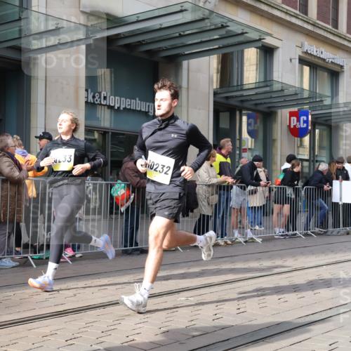05.10.2025 - 20. swb-Marathon Bremen Strokosch-Dieckow http://msf.ph/oto/9251627 05.10.2025 10:54:36 Ziel 8326, 9282, 9295, 9427, 9436, 9475, 9560, 9570, 9591, 9754, 9776, 9791, 10007, 10014, 10024, 10180, 10231, 10232, 10233, 10307, 10487, 10609, 10770, 10920, 11163, 11276, 11320, 11363, 11373, 11470, 11507, 11523, 8326, 9282, 9295, 9427, 9436, 9475, 9560, 9570, 9591, 9754, 9776, 9791, 10007, 10014, 10024, 10180, 10231, 10232, 10233, 10307, 10487, 10609, 10770, 10920, 11163, 11276, 11320, 11363, 11373, 11470, 11507, 11523 meine-sportfotos.de