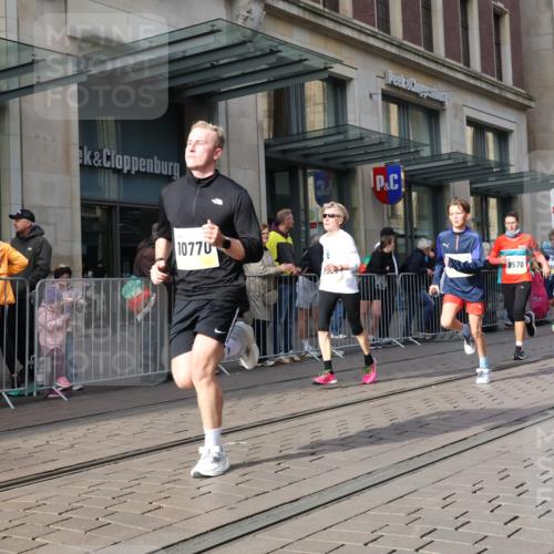 05.10.2025 - 20. swb-Marathon Bremen Strokosch-Dieckow http://msf.ph/oto/9251691 05.10.2025 10:54:39 Ziel 8326, 9176, 9427, 9436, 9475, 9560, 9570, 9754, 9776, 9791, 10014, 10024, 10034, 10180, 10231, 10232, 10233, 10307, 10487, 10609, 10770, 10920, 11163, 11276, 11317, 11320, 11363, 11373, 11470, 11507, 11523, 8326, 9176, 9427, 9436, 9475, 9560, 9570, 9754, 9776, 9791, 10014, 10024, 10034, 10180, 10231, 10232, 10233, 10307, 10487, 10609, 10770, 10920, 11163, 11276, 11317, 11320, 11363, 11373, 11470, 11507, 11523 meine-sportfotos.de