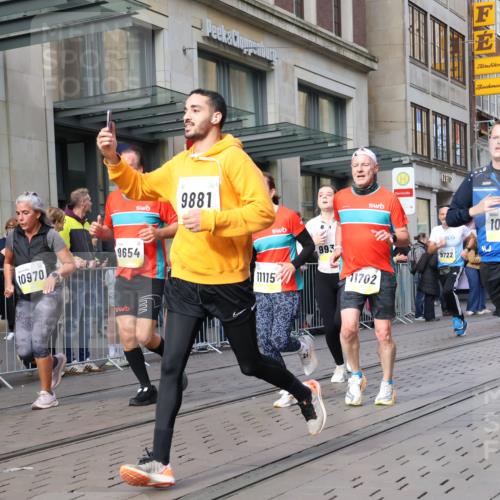 05.10.2025 - 20. swb-Marathon Bremen Strokosch-Dieckow http://msf.ph/oto/9252285 05.10.2025 10:55:02 Ziel 9176, 9201, 9318, 9350, 9514, 9654, 9722, 9856, 9881, 9902, 9933, 10003, 10034, 10111, 10116, 10256, 10260, 10262, 10326, 10745, 10970, 11025, 11042, 11115, 11140, 11197, 11317, 11380, 11431, 11702, 9176, 9201, 9318, 9350, 9514, 9654, 9722, 9856, 9881, 9902, 9933, 10003, 10034, 10111, 10116, 10256, 10260, 10262, 10326, 10745, 10970, 11025, 11042, 11115, 11140, 11317 meine-sportfotos.de