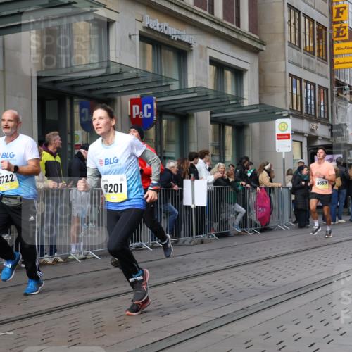 05.10.2025 - 20. swb-Marathon Bremen Strokosch-Dieckow http://msf.ph/oto/9252361 05.10.2025 10:55:05 Ziel 9201, 9318, 9350, 9492, 9514, 9654, 9720, 9722, 9856, 9881, 9902, 9933, 10003, 10107, 10111, 10116, 10195, 10256, 10260, 10262, 10326, 10745, 10757, 10970, 11025, 11042, 11115, 11140, 11197, 11380, 11431, 11702, 9201, 9318, 9350, 9492, 9514, 9654, 9720, 9722, 9856, 9881, 9902, 9933, 10003, 10107, 10111, 10116, 10195, 10256, 10260, 10262, 10326, 10745, 10757, 10970, 11025, 11042, 11115, 11140 meine-sportfotos.de