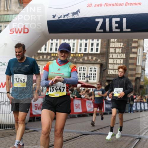 05.10.2025 - 20. swb-Marathon Bremen Yannick Fuchs http://msf.ph/oto/9253447 05.10.2025 10:45:34 Ziel 9396, 9885, 10447, 10634, 11346, 11403, 11585 meine-sportfotos.de