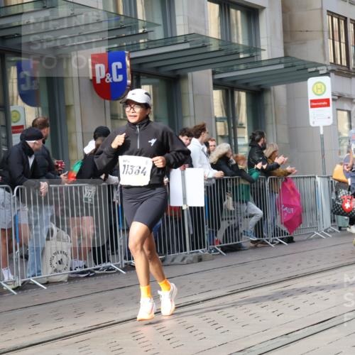 05.10.2025 - 20. swb-Marathon Bremen Strokosch-Dieckow http://msf.ph/oto/9253678 05.10.2025 10:55:58 Ziel 9258, 9424, 9783, 9790, 9811, 9855, 9932, 9968, 10005, 10006, 10009, 10028, 10179, 10191, 10196, 10387, 10424, 10546, 10590, 10648, 10664, 10989, 10992, 11095, 11253, 11364, 11366, 11554, 11571, 11620, 11630, 11662, 11693, 11723, 11741, 9258, 9424, 9783, 9790, 9811, 9855, 9932, 9968, 10005, 10006, 10009, 10028, 10179, 10191, 10196, 10387, 10424, 10546, 10590, 10648, 10664, 10989, 10992, 11095, 11253, 11364, 11366, 11554, 11571, 11620, 11630, 11662, 11693 meine-sportfotos.de