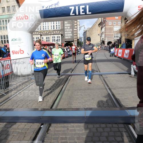05.10.2025 - 20. swb-Marathon Bremen Yannick Fuchs http://msf.ph/oto/9253817 05.10.2025 10:54:42 Ziel 9367, 10032, 10174, 10178, 10296, 10768, 11045, 11089, 11321, 11694 meine-sportfotos.de