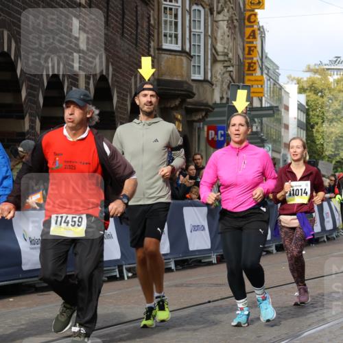 05.10.2025 - 20. swb-Marathon Bremen Strokosch-Dieckow http://msf.ph/oto/9254148 05.10.2025 11:02:06 Ziel 9324, 9363, 9426, 9686, 10301, 10508, 10855, 10879, 10887, 11014, 11454, 11459 meine-sportfotos.de