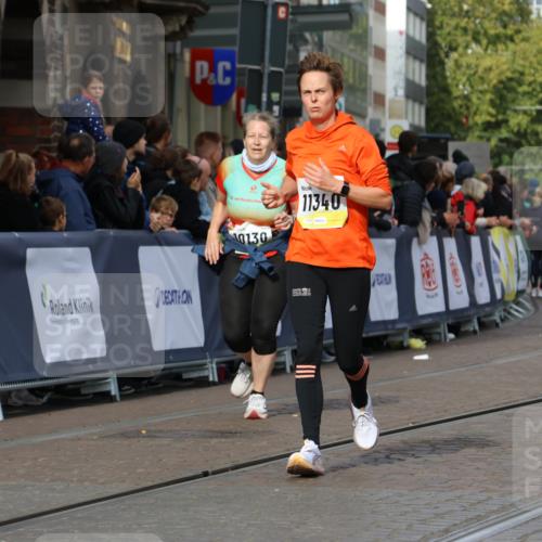 05.10.2025 - 20. swb-Marathon Bremen Strokosch-Dieckow http://msf.ph/oto/9254374 05.10.2025 11:02:14 Ziel 9363, 9748, 10130, 10821, 10829, 11340, 11386, 11454, 11646 meine-sportfotos.de