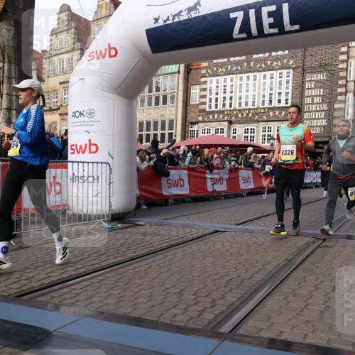 05.10.2025 - 20. swb-Marathon Bremen Yannick Fuchs http://msf.ph/oto/9254574 05.10.2025 10:54:54 Ziel 8326, 9282, 9295, 9436, 9591, 9754, 9776, 10007, 10232, 10233, 10487, 10770, 11163, 11276 meine-sportfotos.de