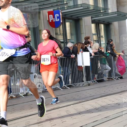 05.10.2025 - 20. swb-Marathon Bremen Strokosch-Dieckow http://msf.ph/oto/9254605 05.10.2025 10:56:35 Ziel 5172, 9188, 9266, 9451, 9669, 9797, 9937, 10059, 10069, 10105, 10145, 10397, 10644, 10683, 10845, 10867, 10924, 11168, 11274, 11426, 11435, 11566, 11675, 11734, 5172, 9188, 9266, 9451, 9669, 9797, 9937, 10059, 10069, 10105, 10145, 10397, 10644, 10683, 10845, 10867, 10924, 11168, 11274, 11426, 11435, 11566, 11675, 11734 meine-sportfotos.de