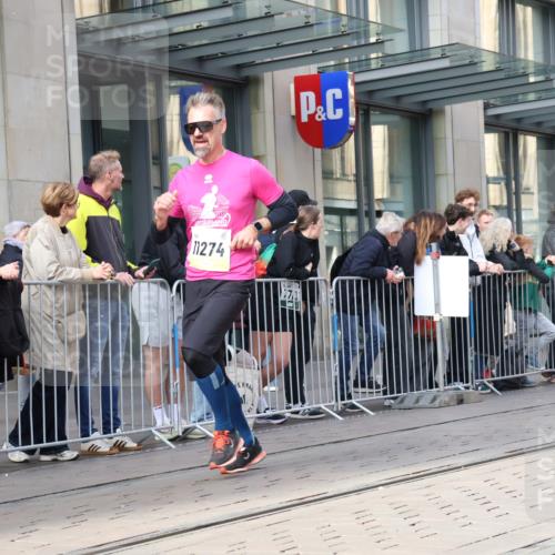 05.10.2025 - 20. swb-Marathon Bremen Strokosch-Dieckow http://msf.ph/oto/9254804 05.10.2025 10:56:44 Ziel 5172, 9231, 9314, 9451, 9489, 9577, 9669, 9797, 9937, 10069, 10105, 10293, 10397, 10545, 10867, 10917, 10924, 11138, 11168, 11202, 11274, 11434, 11435, 11566, 11596, 11686, 5172, 9231, 9314, 9451, 9489, 9577, 9669, 9797, 9937, 10069, 10105, 10293, 10397, 10545, 10867, 10917, 10924, 11138, 11168, 11202, 11274, 11434, 11435, 11566, 11596, 11686 meine-sportfotos.de