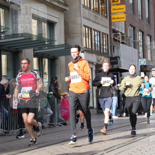 05.10.2025 - 20. swb-Marathon Bremen Strokosch-Dieckow http://msf.ph/oto/9254923 05.10.2025 10:56:48 Ziel 5172, 9231, 9260, 9292, 9314, 9450, 9451, 9489, 9577, 9797, 9844, 9937, 9947, 10069, 10105, 10169, 10293, 10545, 10657, 10867, 10917, 11015, 11138, 11168, 11202, 11434, 11435, 11566, 11596, 11686, 5172, 9231, 9260, 9292, 9314, 9450, 9451, 9489, 9577, 9797, 9844, 9937, 9947, 10069, 10105, 10169, 10293, 10545, 10657, 10867, 10917, 11015, 11138, 11168, 11202, 11434, 11435, 11566, 11596, 11686 meine-sportfotos.de