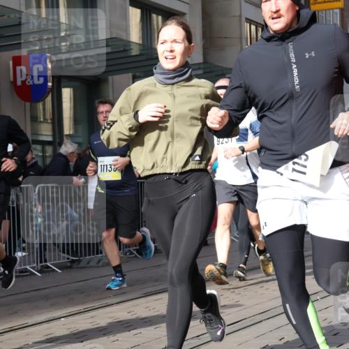 05.10.2025 - 20. swb-Marathon Bremen Strokosch-Dieckow http://msf.ph/oto/9254973 05.10.2025 10:56:50 Ziel 5172, 9231, 9260, 9292, 9314, 9450, 9451, 9489, 9550, 9577, 9797, 9844, 9937, 9947, 10069, 10169, 10281, 10293, 10367, 10545, 10657, 10867, 10917, 11015, 11138, 11168, 11202, 11434, 11435, 11566, 11596, 11686, 5172, 9231, 9260, 9292, 9314, 9450, 9451, 9489, 9550, 9577, 9797, 9844, 9937, 9947, 10069, 10169, 10281, 10293, 10367, 10545, 10657, 10867, 10917, 11015, 11138, 11168, 11202, 11434, 11435, 11566, 11596, 11686 meine-sportfotos.de