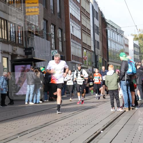 05.10.2025 - 20. swb-Marathon Bremen Strokosch-Dieckow http://msf.ph/oto/9255059 05.10.2025 10:56:56 Ziel 5172, 7101, 9215, 9231, 9260, 9292, 9314, 9450, 9489, 9550, 9577, 9797, 9844, 9947, 10169, 10281, 10293, 10367, 10545, 10645, 10657, 10917, 10950, 11015, 11138, 11202, 11434, 11435, 11566, 11596, 11606, 11686, 5172, 7101, 9215, 9231, 9260, 9292, 9314, 9450, 9489, 9550, 9577, 9797, 9844, 9947, 10169, 10281, 10293, 10367, 10545, 10645, 10657, 10917, 10950, 11015, 11138, 11202, 11434, 11435, 11566, 11596, 11606, 11686 meine-sportfotos.de