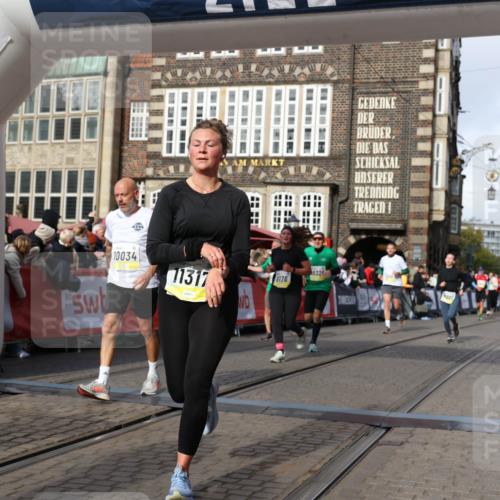 05.10.2025 - 20. swb-Marathon Bremen Yannick Fuchs http://msf.ph/oto/9255803 05.10.2025 10:55:17 Ziel 9176, 9318, 10003, 10014, 10034, 10180, 10307, 10326, 10920, 11317, 11363 meine-sportfotos.de