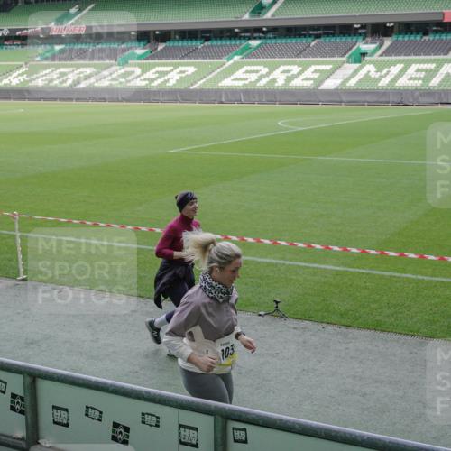 05.10.2025 - 20. swb-Marathon Bremen Michael Burmester http://msf.ph/oto/9255844 05.10.2025 10:43:40 Laufen im Stadion 9011, 9185, 9273, 9380, 9386, 9470, 9493, 9526, 9561, 9675, 9731, 9732, 9736, 9784, 9819, 9822, 9823, 9848, 9861, 9867, 9895, 9911, 9912, 9984, 10036, 10040, 10146, 10183, 10280, 10288, 10315, 10316, 10320, 10399, 10433, 10435, 10448, 10491, 10512, 10515, 10540, 10552, 10574, 10596, 10705, 10707, 10831, 10839, 10849, 10962, 10969, 11027, 11083, 11088, 11113, 11157, 11161, 11191, 11204, 11215, 11240, 11242, 11285, 11331, 11345, 11388, 11404, 11536, 11548 meine-sportfotos.de