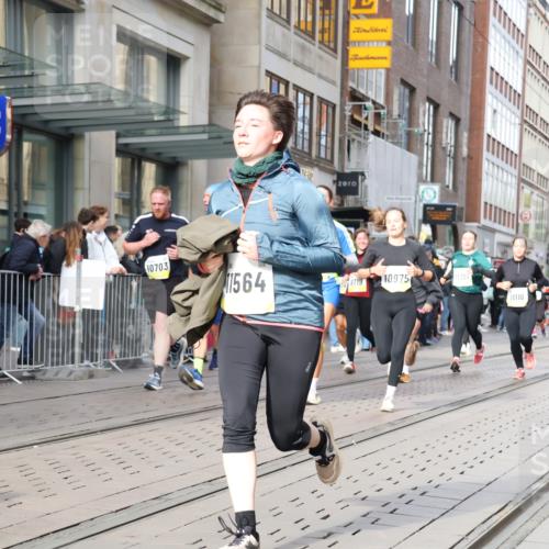 05.10.2025 - 20. swb-Marathon Bremen Strokosch-Dieckow http://msf.ph/oto/9256136 05.10.2025 10:57:38 Ziel 9221, 9568, 9576, 9582, 9634, 9719, 9872, 9979, 10127, 10219, 10341, 10377, 10395, 10398, 10459, 10577, 10620, 10651, 10703, 10793, 10834, 10890, 10975, 11023, 11058, 11116, 11301, 11457, 11469, 11564, 11575, 11601, 11608, 11663, 11731, 11744, 9221, 9568, 9576, 9582, 9634, 9719, 9872, 9979, 10127, 10219, 10341, 10377, 10395, 10398, 10459, 10577, 10620, 10651, 10703, 10793, 10834, 10890, 10975, 11023, 11058, 11601, 11608, 11663 meine-sportfotos.de