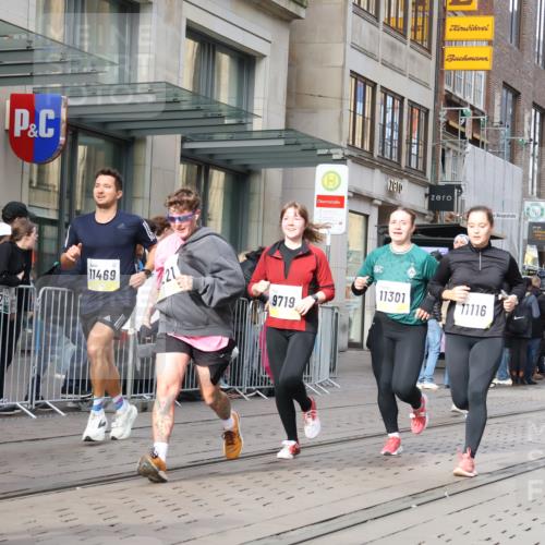 05.10.2025 - 20. swb-Marathon Bremen Strokosch-Dieckow http://msf.ph/oto/9256206 05.10.2025 10:57:40 Ziel 9221, 9330, 9568, 9576, 9582, 9634, 9719, 9872, 10127, 10219, 10377, 10395, 10398, 10459, 10577, 10620, 10651, 10703, 10793, 10834, 10890, 10975, 11023, 11058, 11116, 11301, 11457, 11469, 11564, 11575, 11601, 11608, 11663, 11744, 9221, 9330, 9568, 9576, 9582, 9634, 9719, 9872, 10127, 10219, 10377, 10395, 10398, 10459, 10577, 10620, 10651, 10703, 10793, 10834, 10890, 10975, 11023, 11058, 11601, 11608, 11663 meine-sportfotos.de