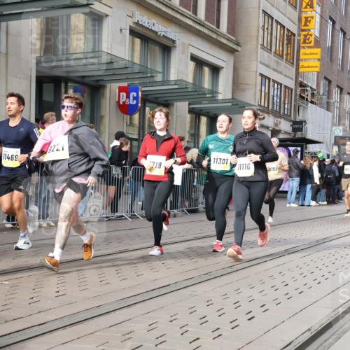 05.10.2025 - 20. swb-Marathon Bremen Strokosch-Dieckow http://msf.ph/oto/9256250 05.10.2025 10:57:41 Ziel 9221, 9330, 9568, 9576, 9582, 9634, 9719, 9872, 9952, 10127, 10219, 10377, 10395, 10398, 10459, 10577, 10620, 10651, 10703, 10793, 10834, 10890, 10975, 11023, 11058, 11116, 11301, 11457, 11469, 11562, 11564, 11575, 11601, 11608, 11663, 11744, 9221, 9330, 9568, 9576, 9582, 9634, 9719, 9872, 9952, 10127, 10219, 10377, 10395, 10398, 10459, 10577, 10620, 10651, 10703, 10793, 10834, 10890, 10975, 11023, 11058, 11562, 11601, 11608, 11663 meine-sportfotos.de