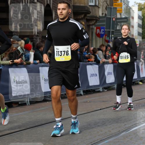 05.10.2025 - 20. swb-Marathon Bremen Strokosch-Dieckow http://msf.ph/oto/9256333 05.10.2025 11:03:04 Ziel 9229, 9300, 9593, 9661, 9662, 9893, 10185, 10777, 10996, 11376, 11682 meine-sportfotos.de