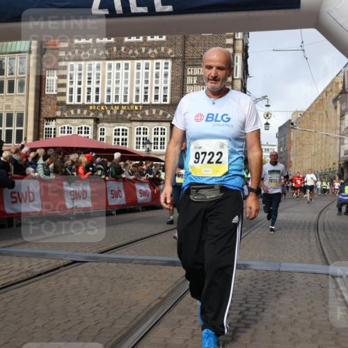05.10.2025 - 20. swb-Marathon Bremen Yannick Fuchs http://msf.ph/oto/9256751 05.10.2025 10:55:36 Ziel 9722, 9856, 9902, 10111, 10256, 10260, 10745, 11025, 11197, 11380, 11431 meine-sportfotos.de