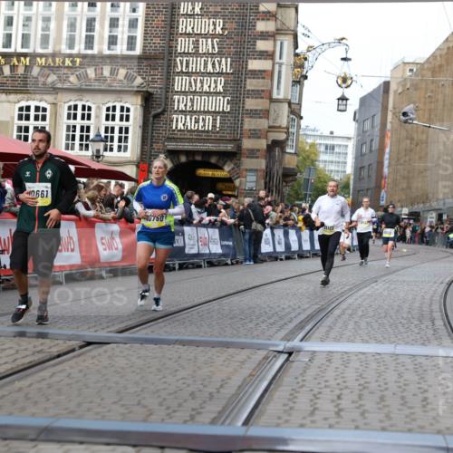 05.10.2025 - 20. swb-Marathon Bremen Yannick Fuchs http://msf.ph/oto/9256768 05.10.2025 10:46:59 Ziel 10277, 10661, 10750, 11189 meine-sportfotos.de