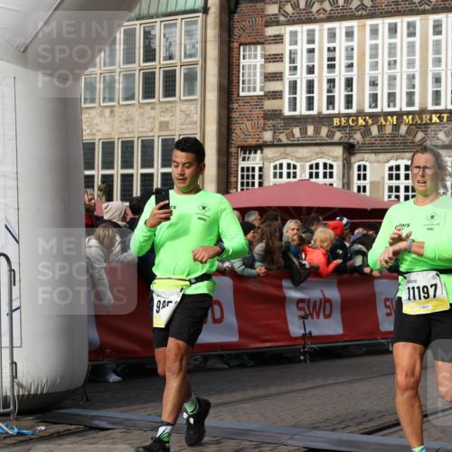 05.10.2025 - 20. swb-Marathon Bremen Yannick Fuchs http://msf.ph/oto/9256837 05.10.2025 10:55:38 Ziel 9722, 9856, 9902, 10111, 10256, 10262, 10745, 11025, 11197, 11380 meine-sportfotos.de