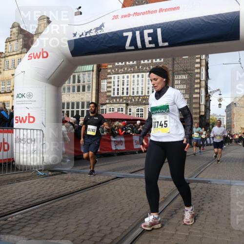 05.10.2025 - 20. swb-Marathon Bremen Yannick Fuchs http://msf.ph/oto/9256974 05.10.2025 10:55:41 Ziel 9492, 9720, 9856, 10107, 10111, 10195, 10262, 10745, 10757, 11025, 11197 meine-sportfotos.de