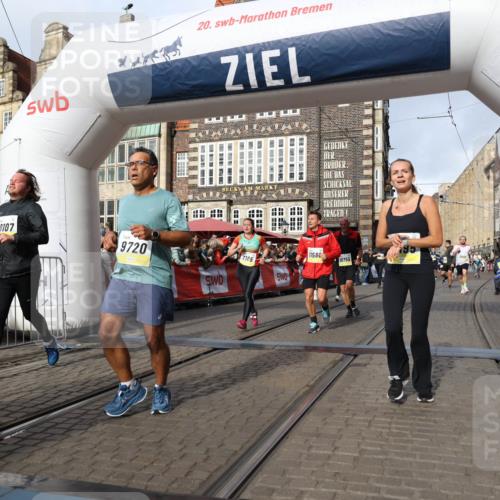 05.10.2025 - 20. swb-Marathon Bremen Yannick Fuchs http://msf.ph/oto/9257155 05.10.2025 10:55:45 Ziel 7165, 9195, 9197, 9492, 9720, 10107, 10195, 10262, 10475, 10745, 10755, 10757, 10909, 11081, 11197, 11588 meine-sportfotos.de