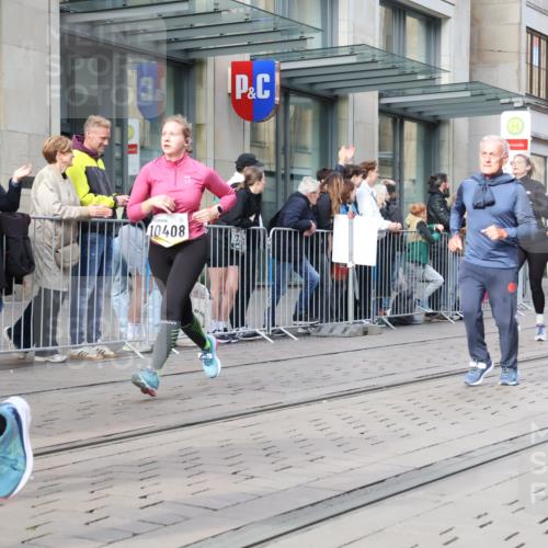 05.10.2025 - 20. swb-Marathon Bremen Strokosch-Dieckow http://msf.ph/oto/9257164 05.10.2025 10:58:14 Ziel 7163, 8585, 9346, 9359, 9370, 9430, 9433, 9472, 9529, 9540, 9608, 9622, 9714, 9766, 9820, 9913, 10049, 10055, 10084, 10261, 10285, 10408, 10513, 10527, 10561, 10586, 10591, 10679, 10871, 10936, 10988, 11078, 11181, 11184, 11291, 11495, 11591, 11700, 7163, 8585, 9346, 9359, 9370, 9430, 9433, 9472, 9529, 9540, 9608, 9622, 9714, 9766, 9820, 9913, 10049, 10055, 10084, 10261, 10285, 10408, 10513, 10527, 10561, 10586, 10591, 10679 meine-sportfotos.de