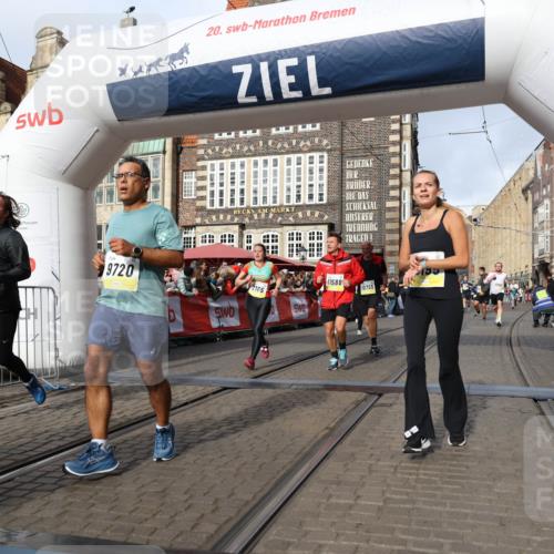 05.10.2025 - 20. swb-Marathon Bremen Yannick Fuchs http://msf.ph/oto/9257170 05.10.2025 10:55:45 Ziel 7165, 9195, 9197, 9492, 9720, 10107, 10195, 10262, 10475, 10745, 10755, 10757, 10909, 11081, 11197, 11588 meine-sportfotos.de