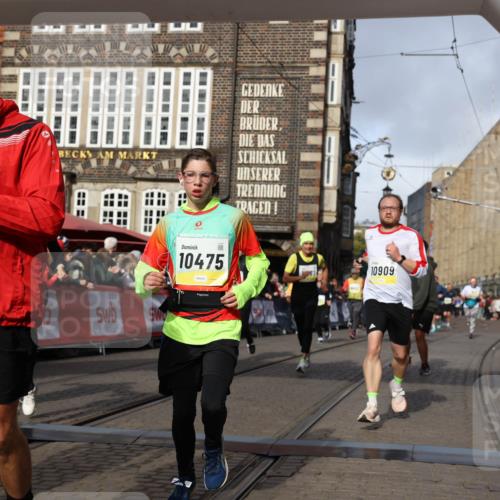 05.10.2025 - 20. swb-Marathon Bremen Yannick Fuchs http://msf.ph/oto/9257233 05.10.2025 10:55:47 Ziel 7165, 9195, 9197, 9492, 9720, 10088, 10107, 10195, 10262, 10475, 10755, 10757, 10909, 11081, 11586, 11588 meine-sportfotos.de