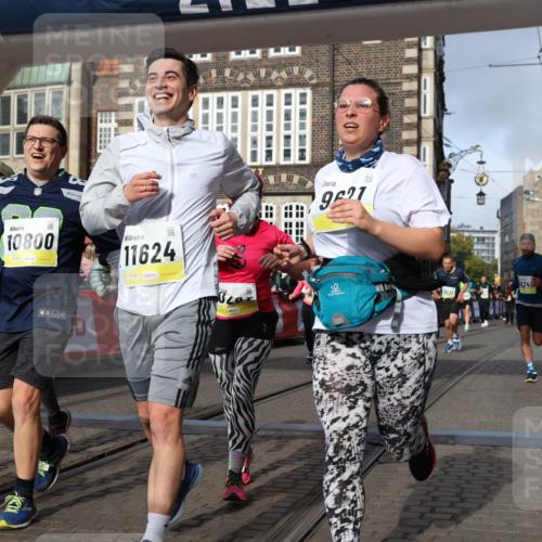 05.10.2025 - 20. swb-Marathon Bremen Yannick Fuchs http://msf.ph/oto/9257631 05.10.2025 10:55:53 Ziel 9195, 9197, 9521, 9621, 9882, 10088, 10253, 10287, 10323, 10385, 10475, 10653, 10800, 10909, 11081, 11249, 11586, 11624 meine-sportfotos.de