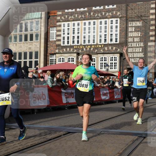 05.10.2025 - 20. swb-Marathon Bremen Yannick Fuchs http://msf.ph/oto/9257677 05.10.2025 10:56:00 Ziel 7147, 9521, 9871, 10253, 10385, 10610, 10653, 10654, 11052, 11249, 11439 meine-sportfotos.de