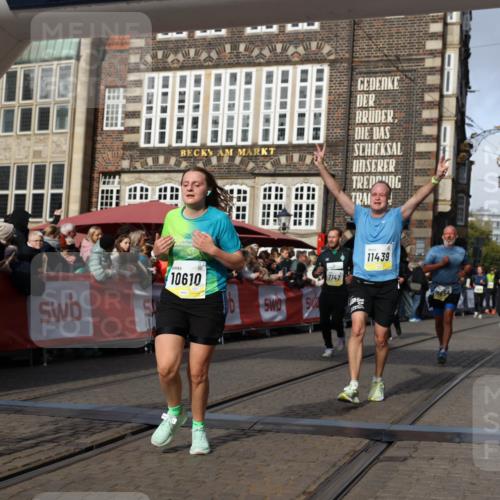 05.10.2025 - 20. swb-Marathon Bremen Yannick Fuchs http://msf.ph/oto/9257710 05.10.2025 10:56:00 Ziel 7147, 9521, 9871, 10253, 10385, 10610, 10653, 10654, 11052, 11249, 11439 meine-sportfotos.de