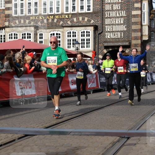 05.10.2025 - 20. swb-Marathon Bremen Yannick Fuchs http://msf.ph/oto/9258135 05.10.2025 10:56:06 Ziel 7147, 9871, 9950, 10015, 10610, 10654, 10758, 10921, 10959, 11148, 11439 meine-sportfotos.de