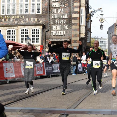 05.10.2025 - 20. swb-Marathon Bremen Yannick Fuchs http://msf.ph/oto/9258353 05.10.2025 10:56:09 Ziel 7147, 9541, 9871, 9950, 10015, 10394, 10641, 10654, 10675, 10758, 10921, 10959, 11148, 11626 meine-sportfotos.de
