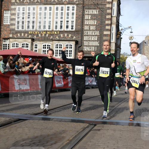 05.10.2025 - 20. swb-Marathon Bremen Yannick Fuchs http://msf.ph/oto/9258360 05.10.2025 10:56:10 Ziel 9541, 9871, 9950, 10015, 10394, 10641, 10664, 10675, 10758, 10921, 10959, 11148, 11626 meine-sportfotos.de