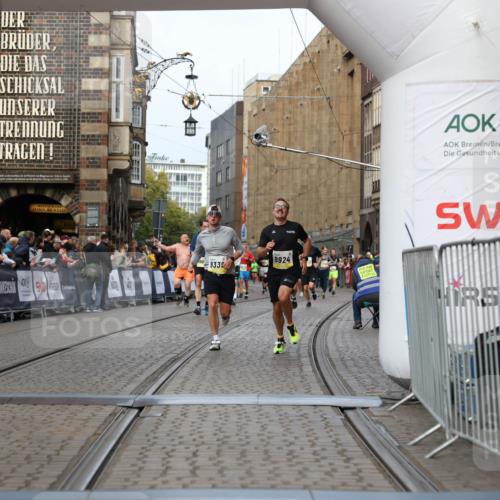 05.10.2025 - 20. swb-Marathon Bremen Yannick Fuchs http://msf.ph/oto/9258459 05.10.2025 10:47:39 Ziel 9244, 9339, 9924, 10319, 10667, 10951, 11498, 11742 meine-sportfotos.de