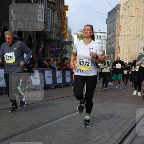 05.10.2025 - 20. swb-Marathon Bremen Strokosch-Dieckow http://msf.ph/oto/9258851 05.10.2025 11:04:58 Ziel 9220, 9409, 9530, 9660, 9813, 10684, 10771, 10965, 11090, 11121, 11171, 11180, 11372, 11412, 11478, 11559 meine-sportfotos.de