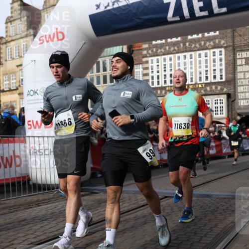 05.10.2025 - 20. swb-Marathon Bremen Yannick Fuchs http://msf.ph/oto/9258874 05.10.2025 10:56:20 Ziel 9258, 9811, 9855, 9968, 10006, 10009, 10664, 10989, 10992, 11095, 11364, 11366, 11620, 11630, 11693, 11741 meine-sportfotos.de