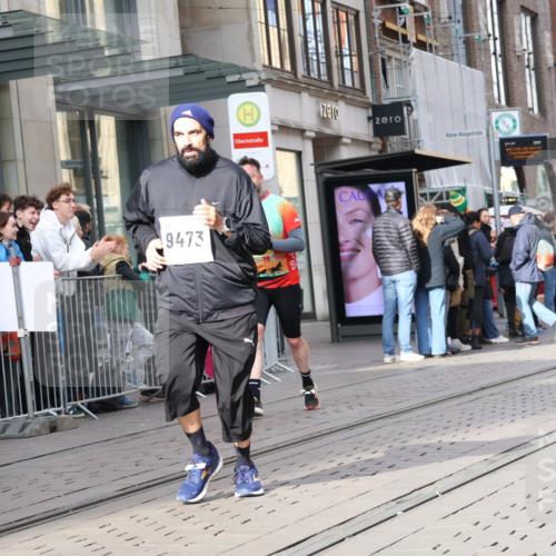 05.10.2025 - 20. swb-Marathon Bremen Strokosch-Dieckow http://msf.ph/oto/9258959 05.10.2025 10:59:27 Ziel 9378, 9473, 9609, 9612, 9673, 9991, 10209, 10420, 10760, 11267, 11444, 11456, 11582, 11639, 11644, 11720, 9378, 9473, 9609, 9612, 9673, 9991, 10209, 10420, 10760, 11267, 11444, 11456, 11582, 11639, 11644, 11720 meine-sportfotos.de