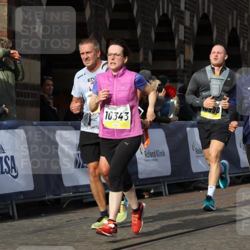 05.10.2025 - 20. swb-Marathon Bremen Strokosch-Dieckow http://msf.ph/oto/9259223 05.10.2025 11:05:15 Ziel 9440, 9515, 9690, 9908, 9944, 9978, 10255, 10343, 10990, 11501, 11540, 11650, 11707 meine-sportfotos.de