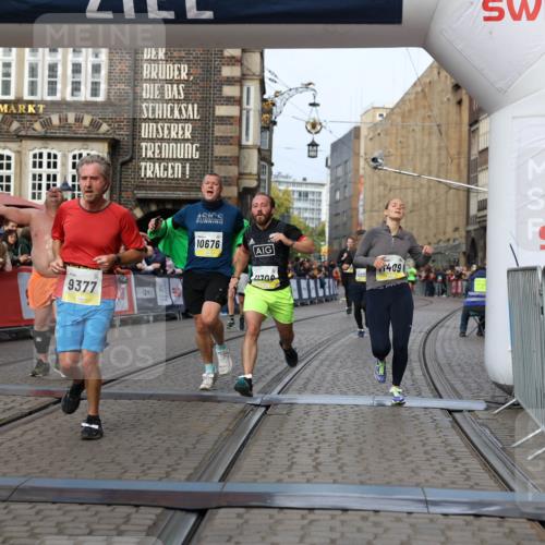 05.10.2025 - 20. swb-Marathon Bremen Yannick Fuchs http://msf.ph/oto/9259254 05.10.2025 10:47:48 Ziel 9339, 9377, 10062, 10073, 10676, 10850, 10875, 10947, 11244, 11330, 11409, 11708 meine-sportfotos.de