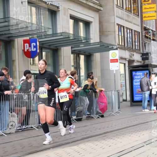 05.10.2025 - 20. swb-Marathon Bremen Strokosch-Dieckow http://msf.ph/oto/9259786 05.10.2025 11:00:05 Ziel 7177, 7178, 7215, 9173, 9177, 9271, 9495, 9531, 9672, 10063, 10067, 10071, 10079, 10217, 10345, 10406, 10492, 10504, 10794, 10889, 10919, 10930, 10985, 11003, 11050, 11063, 11071, 11162, 11255, 11263, 11424, 11511, 11534, 11595, 11610, 11619, 11699, 7177, 7178, 7215, 9173, 9177, 9271, 9495, 9531, 9672, 10063, 10067, 10071, 10079, 10217, 10345, 10406, 10492, 10504, 10794, 10889, 10919, 10930, 10985, 11003, 11050, 11063, 11071, 11162, 11255, 11263, 11424, 11511 meine-sportfotos.de