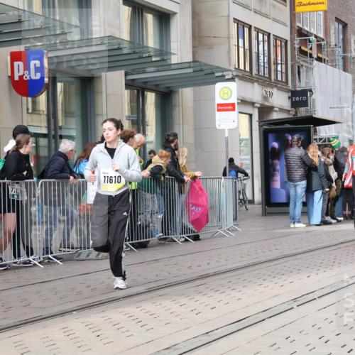 05.10.2025 - 20. swb-Marathon Bremen Strokosch-Dieckow http://msf.ph/oto/9260046 05.10.2025 11:00:16 Ziel 7178, 7215, 9173, 9177, 9271, 9272, 9327, 9389, 9531, 9827, 9858, 10063, 10067, 10071, 10079, 10182, 10217, 10504, 10518, 10571, 10690, 10794, 10872, 10901, 10930, 11003, 11034, 11071, 11162, 11255, 11511, 11534, 11595, 11610, 11619, 7178, 7215, 9173, 9177, 9271, 9272, 9327, 9389, 9531, 9827, 9858, 10063, 10067, 10071, 10079, 10182, 10217, 10504, 10518, 10571, 10690, 10794, 10872, 10901, 10930, 11003, 11034, 11071, 11162, 11255, 11511 meine-sportfotos.de