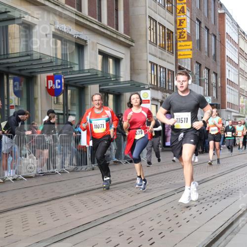 05.10.2025 - 20. swb-Marathon Bremen Strokosch-Dieckow http://msf.ph/oto/9260093 05.10.2025 11:00:19 Ziel 7178, 7215, 9173, 9177, 9271, 9272, 9327, 9389, 9531, 9827, 9858, 10063, 10071, 10079, 10182, 10217, 10518, 10571, 10690, 10872, 10901, 10930, 11003, 11034, 11071, 11155, 11162, 11255, 11511, 11534, 11595, 11610, 11619, 7178, 7215, 9173, 9177, 9271, 9272, 9327, 9389, 9531, 9827, 9858, 10063, 10071, 10079, 10182, 10217, 10518, 10571, 10690, 10872, 10901, 10930, 11003, 11034, 11071, 11155, 11162, 11255, 11511 meine-sportfotos.de